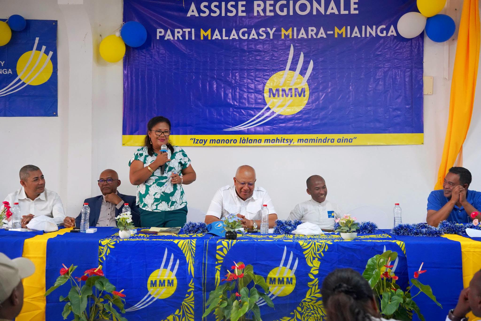 Participants aux assises régionales du MMM à Sambava avec les représentants des quatre districts de la région SAVA